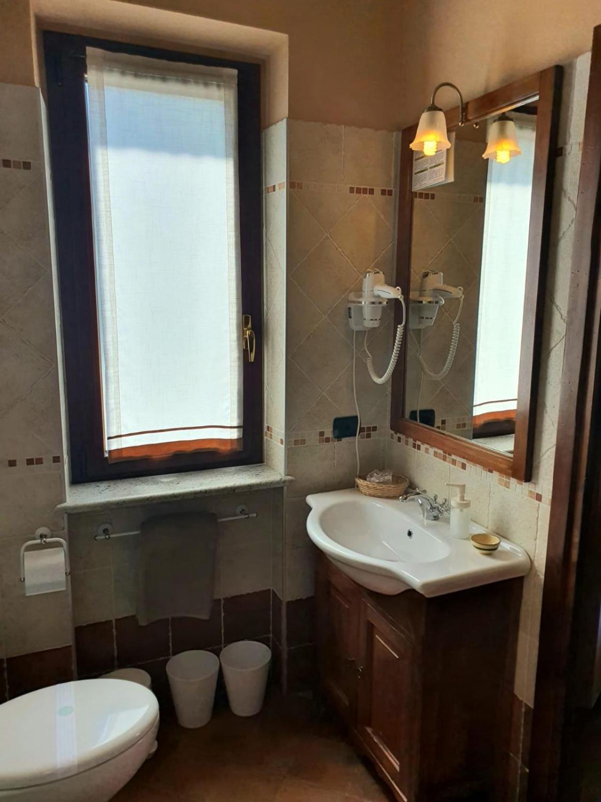 Agriturismo Cascina L'Arche سانتو ستيفانو بيلبو المظهر الخارجي الصورة