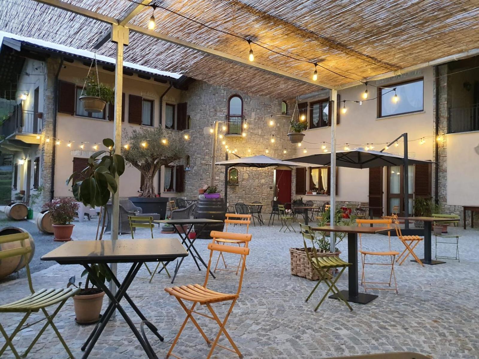 Agriturismo Cascina L'Arche سانتو ستيفانو بيلبو المظهر الخارجي الصورة