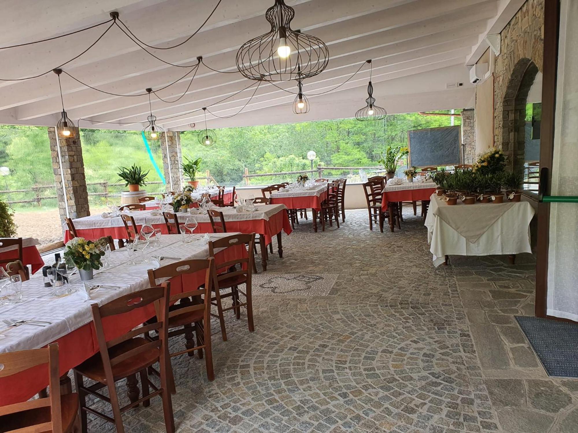 Agriturismo Cascina L'Arche سانتو ستيفانو بيلبو المظهر الخارجي الصورة
