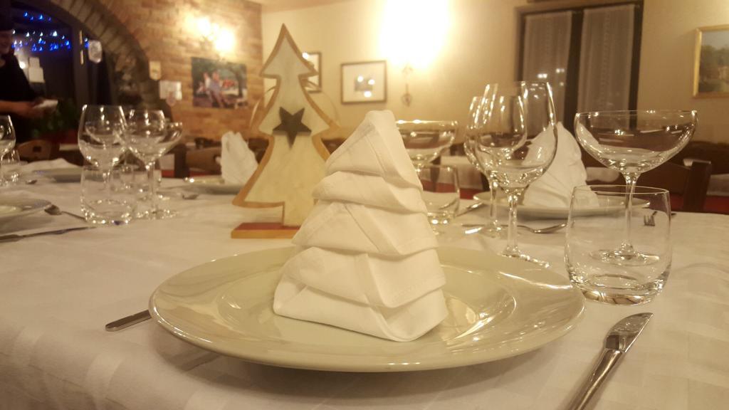 Agriturismo Cascina L'Arche سانتو ستيفانو بيلبو المظهر الخارجي الصورة